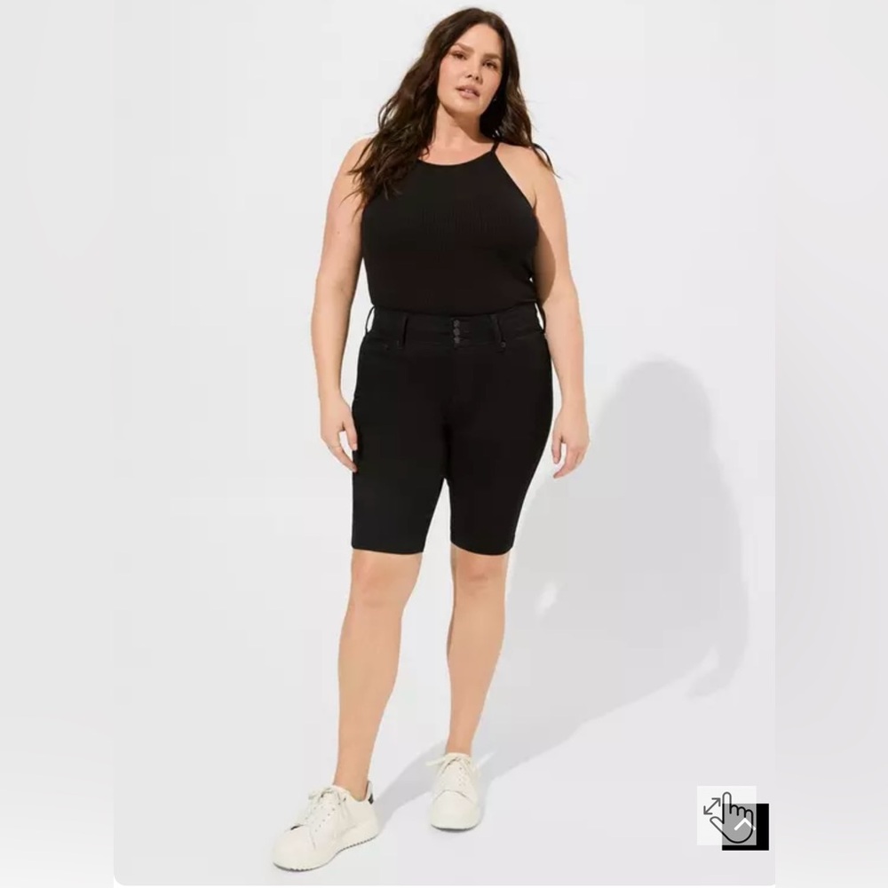 Torrid Jegging Bermuda Super Soft High Rise Short